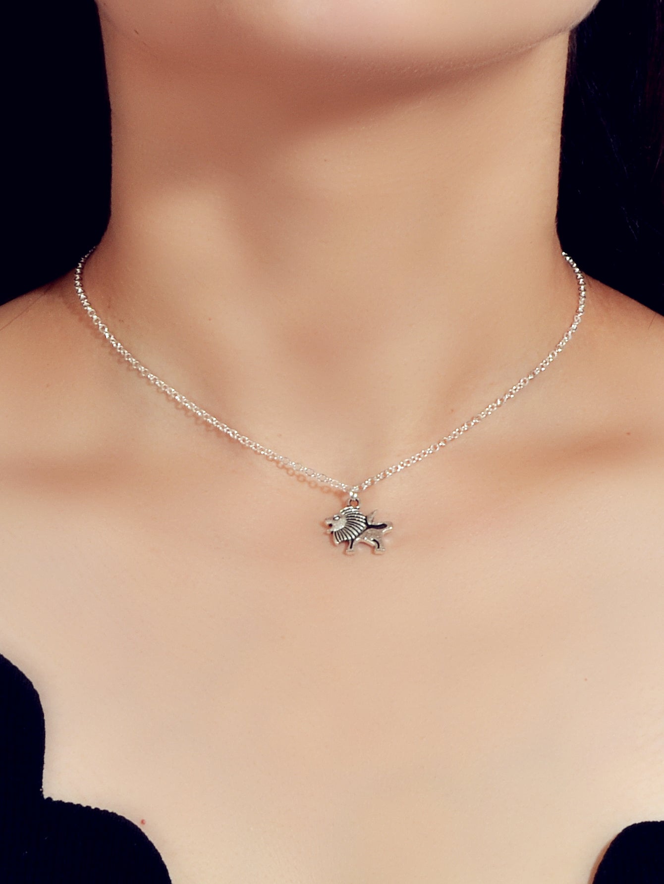 Ladies Jewellery Silver Chain Little Lion Necklace Wholesale Price Accessories