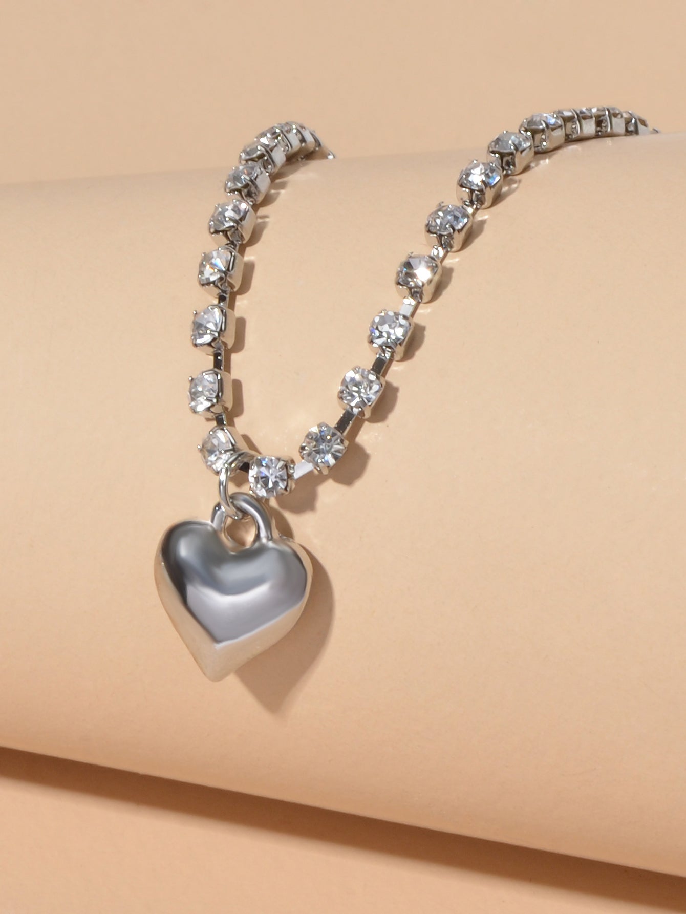 Luxurious Jewellery Full Rhinestone Decor Shining Silver Chain Heart Necklace