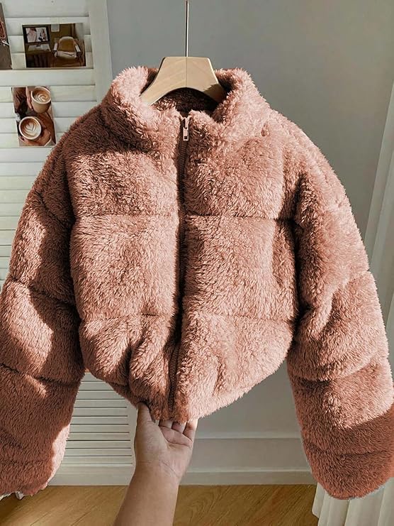 KOTTY Women's Luxurious Faux Fur Jacket for Winter, Stylish Outerwear, Warm and Cozy Fashion Coat, Perfect for Casual and Stylish Wear