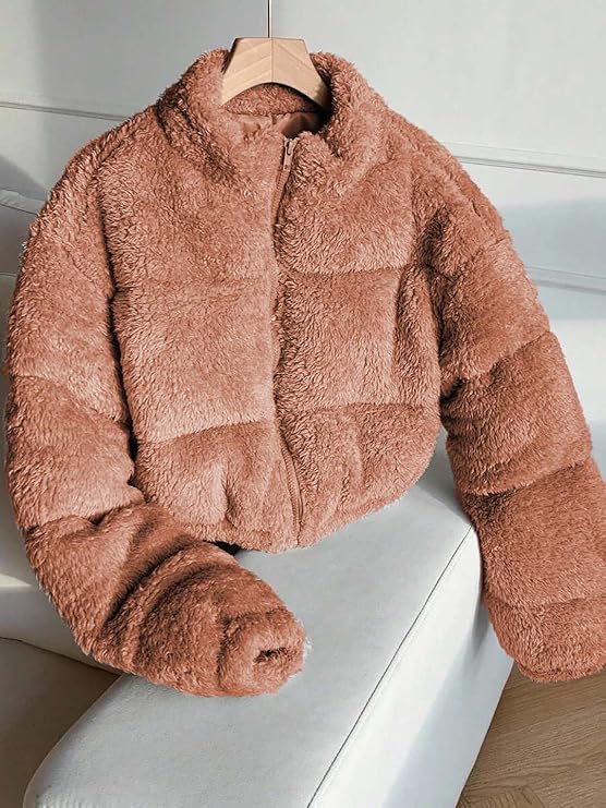 KOTTY Women's Luxurious Faux Fur Jacket for Winter, Stylish Outerwear, Warm and Cozy Fashion Coat, Perfect for Casual and Stylish Wear