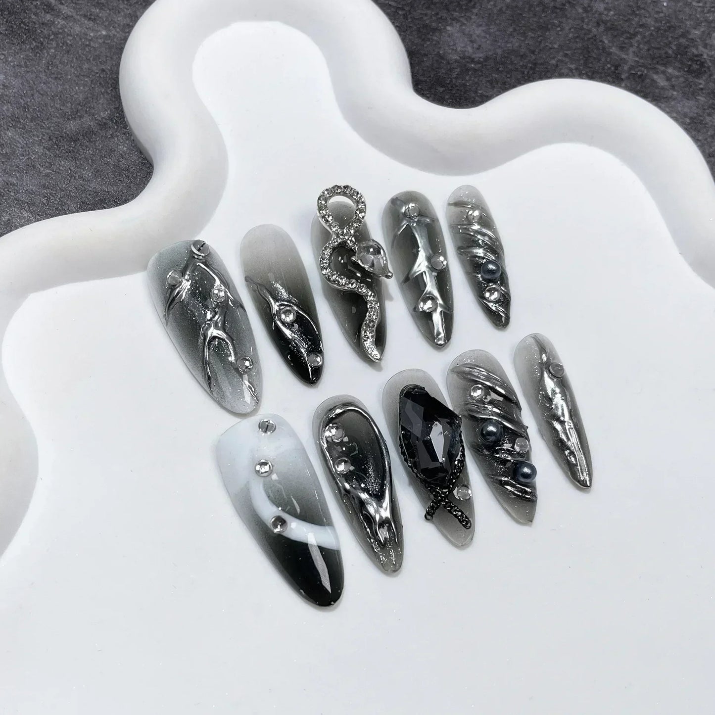 10 Pcs Gradient Shiny Handmade Press On Nails Almond Design