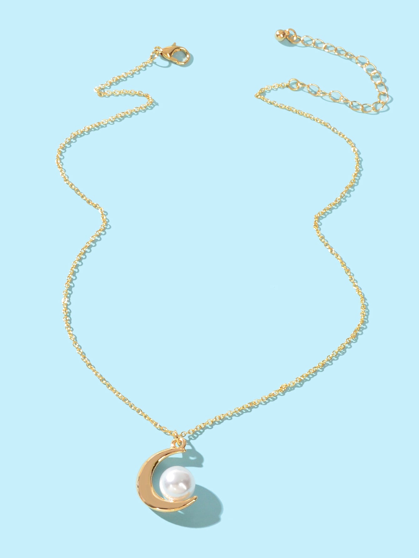 Elegant Imitation Pearl Decor Gold Chain Moon Pendant Necklace Dinner Jewellery