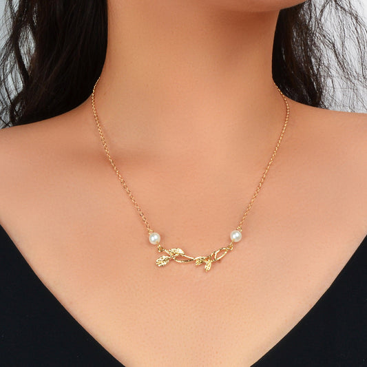 Designer Stylish Jewellery Gold Chain Pearl Decoration Gold Leaf Charm Necklace