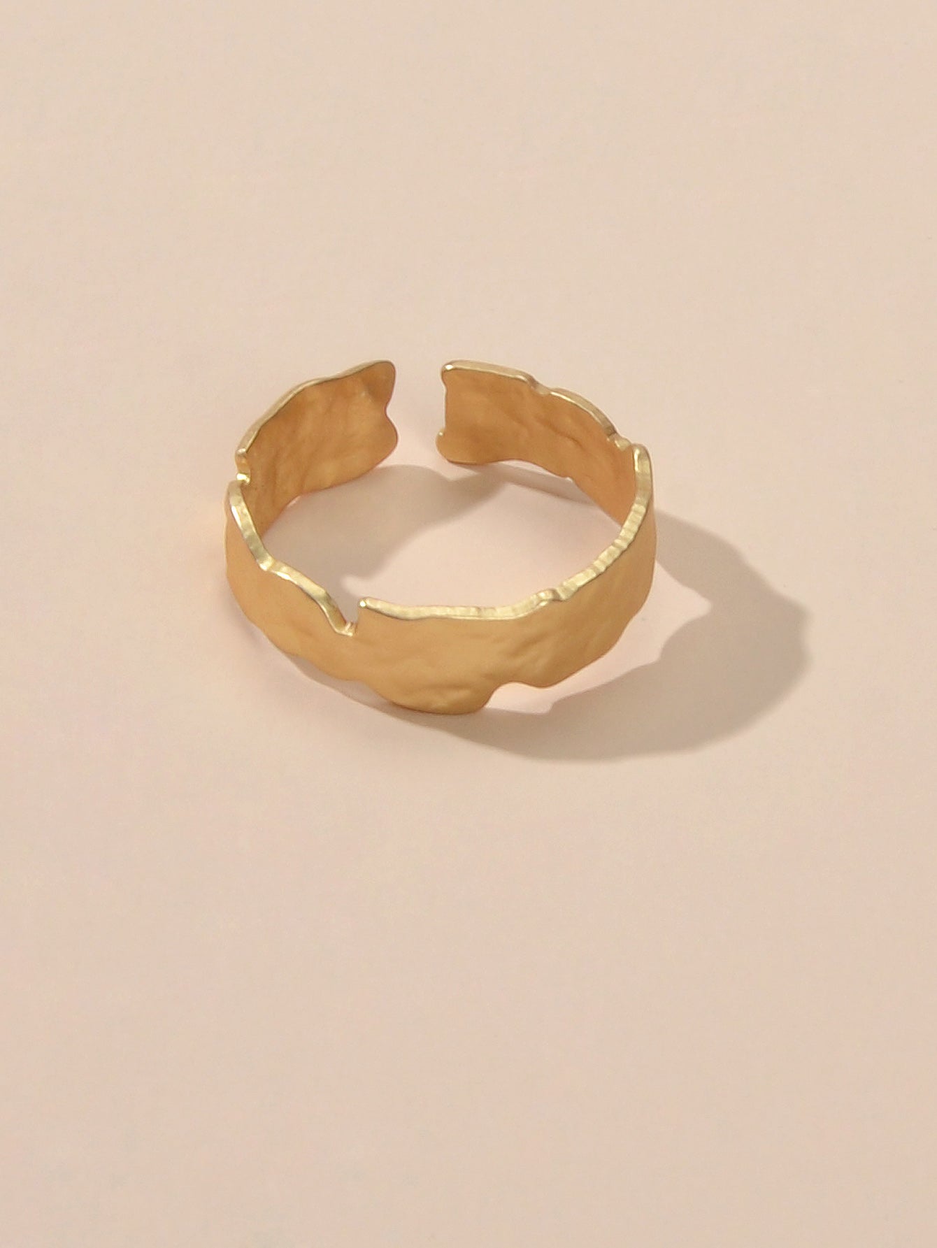 Classics Jewellery Gold Metal Minimalist Geometric Engagement Finger Ring Band