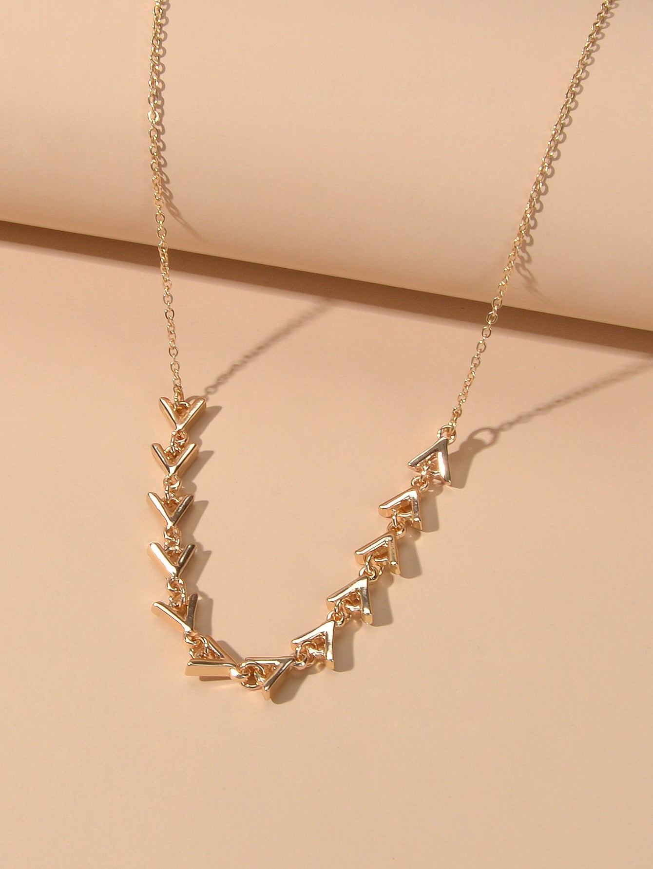 Designer Stylish Jewellery Gold Chain Arrow Charm Necklace Trendy Accessories