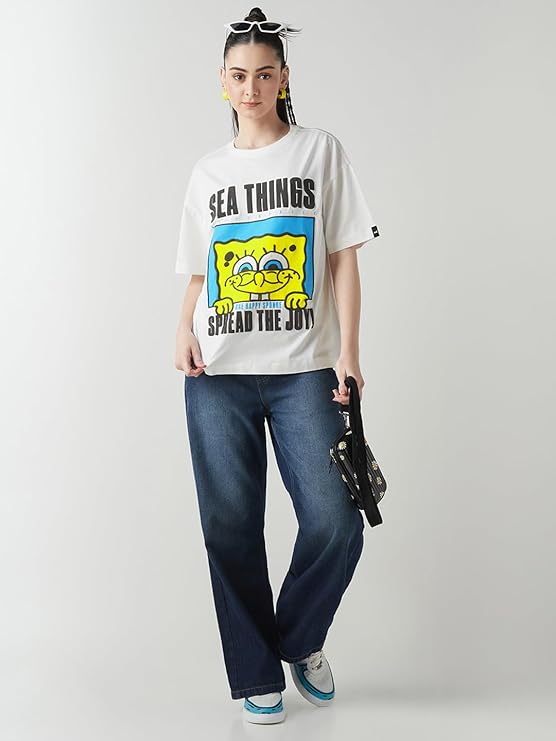 Bewakoof Official Garfield Merchandise Women's Graphic Printed Oversized Fit Half Sleeve Round Neck Cotton Jersey T-Shirt