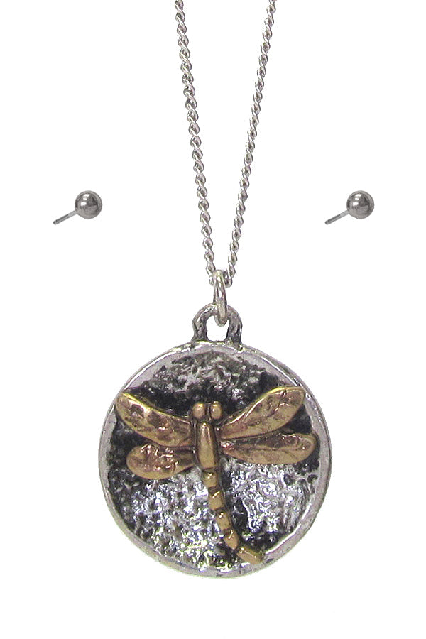 VINTAGE METAL DISC PENDANT NECKLACE - DRAGONFLY-0